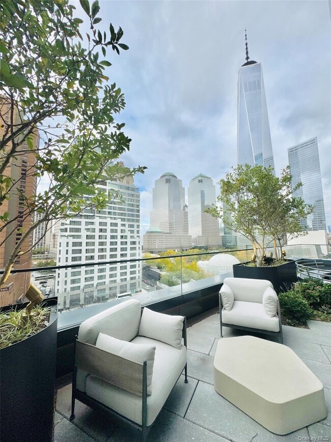 Building Photo - 125 Greenwich St