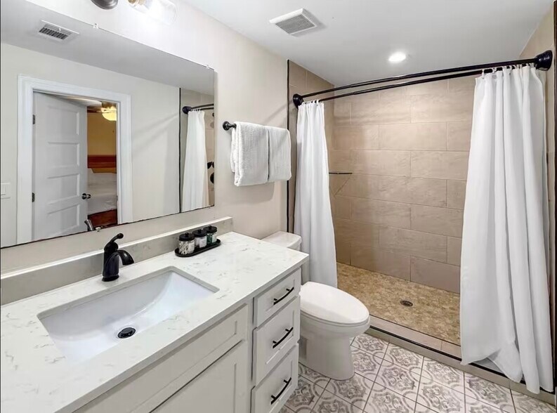 Building Photo - 437 Griffin St NW