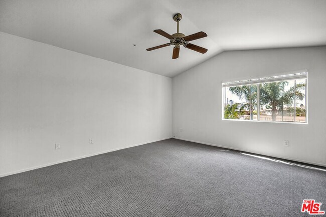 Building Photo - 13505 Sutter Ct
