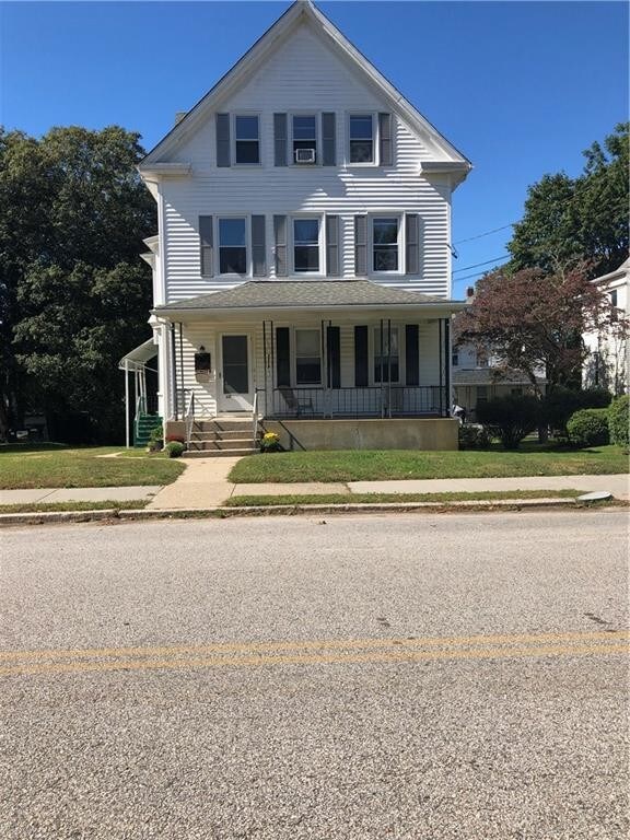 Building Photo - 12 Spruce St