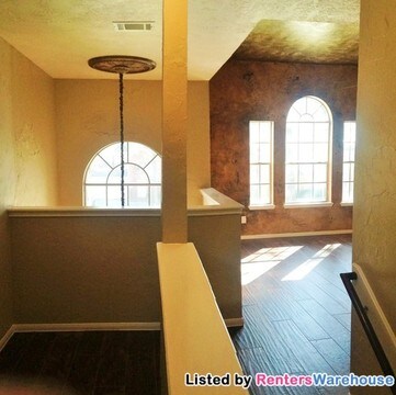 Building Photo - 25819 Drybrook Rd