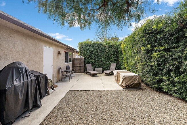 Building Photo - 20451 Sun Valley Dr