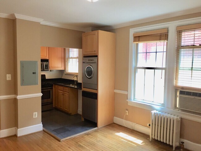Building Photo - Updated Cathedral Studio with in-unit W/D