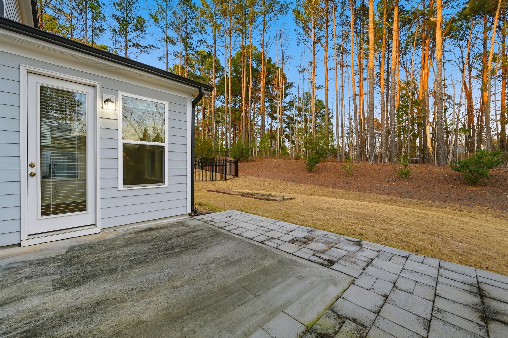 Building Photo - 829 Summit Crest Ct