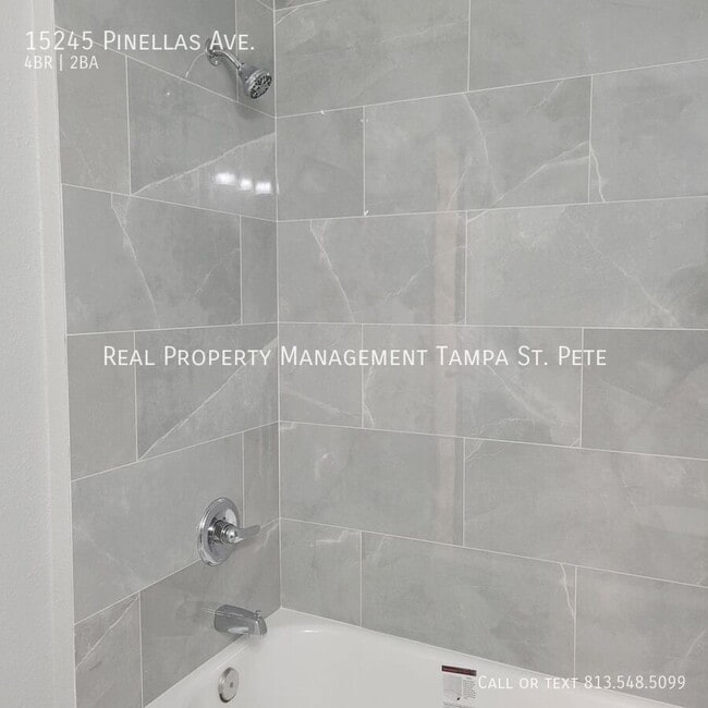 Building Photo - 15245 Pinellas Ave