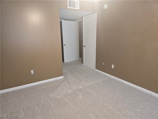 Building Photo - 5710 E Tropicana Ave