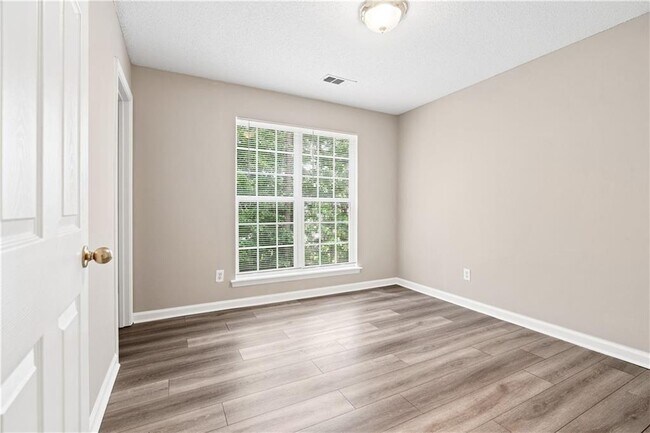 Building Photo - 5849 Amerson Ln