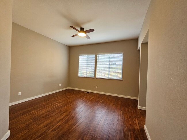 Building Photo - Gorgeous 4 Bedroom on Kiley Ranch