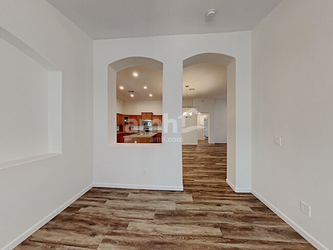 Building Photo - 3840 E Heather Ct