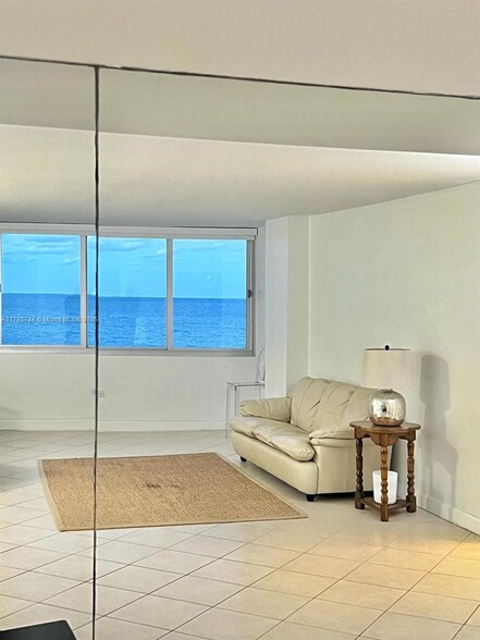 Building Photo - 7135 Collins Ave