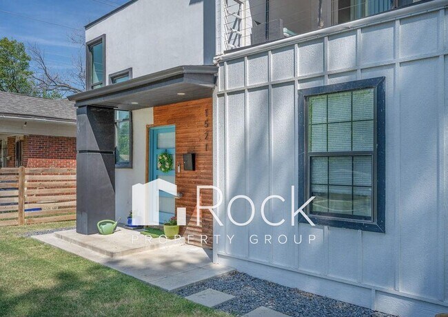 Building Photo - Contemporary 2 Bedroom plus Office/Bonus Room with Loft near Uptown and Plaza Districts   ~One Mo...