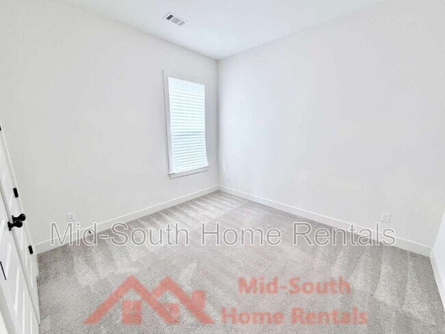 Building Photo - 5628 Draper Trail