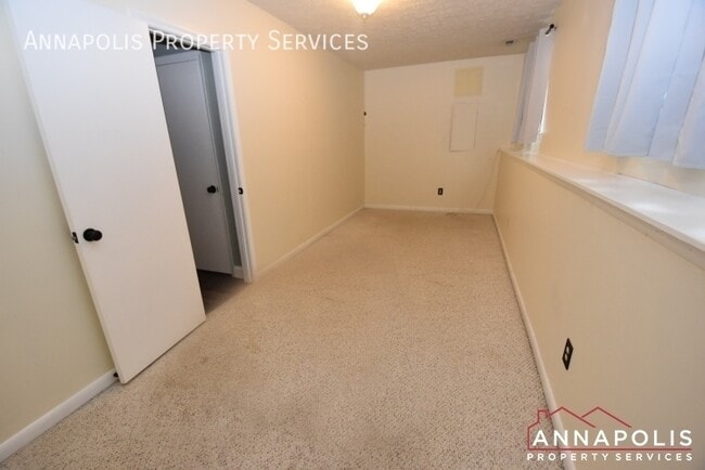 Building Photo - 130 Dennis Rd