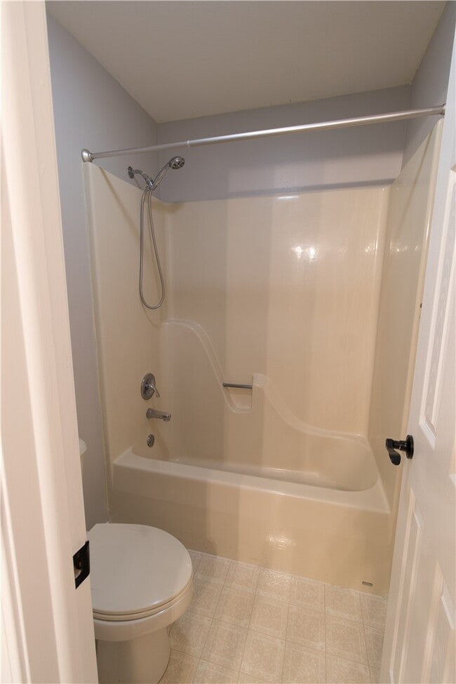 Building Photo - 15284 Putman Rd