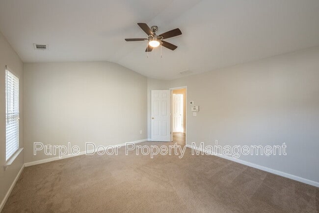 Building Photo - 320 Tuggle Ct