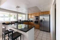 Building Photo - Townhome in Ideal Scottsdale Location