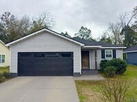 Building Photo - 105 Pinecrest Blvd