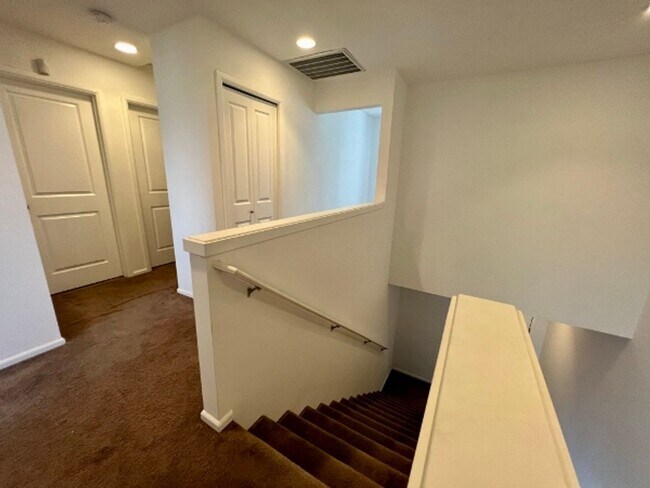 Building Photo - Tumwater 3 BD + Office Space - Move-In Special!
