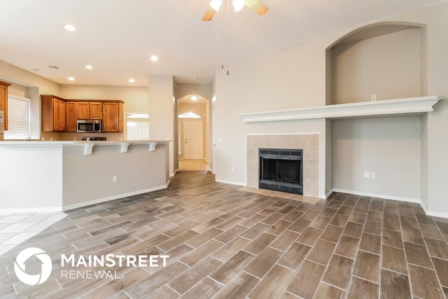 Building Photo - 1125 Oak Creek Dr