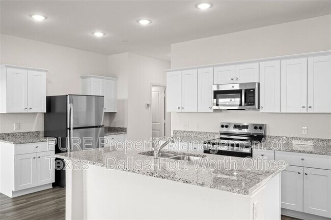 Building Photo - 241 Berthe Ct