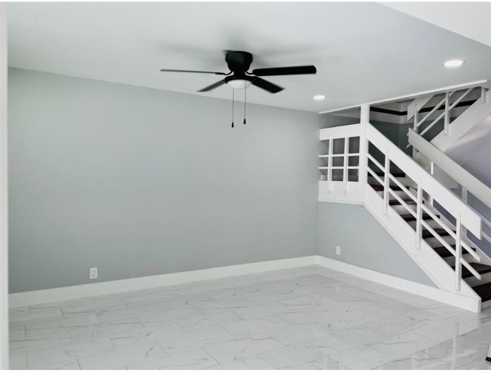 Building Photo - 314 Sunshine Dr