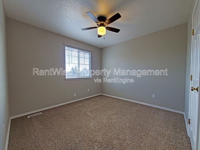 Building Photo - 8260 W Dulcimer St