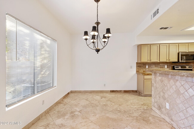 Building Photo - 7223 E Kramer St