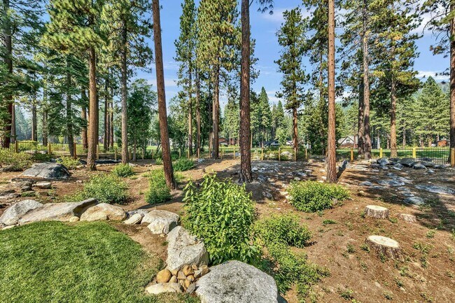 Building Photo - 982 Sand Iron Dr