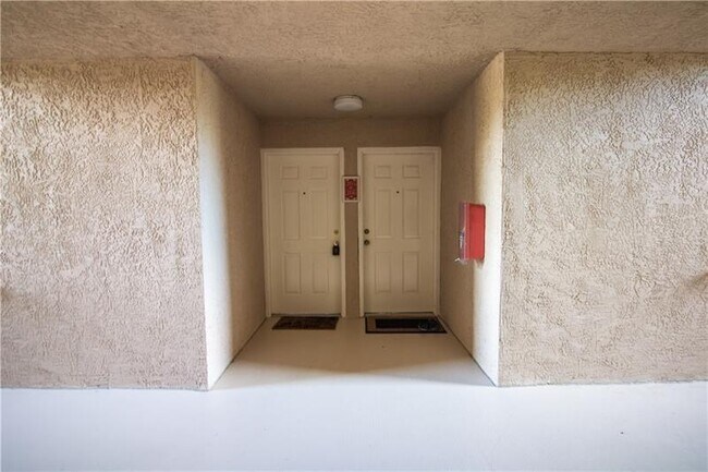 Building Photo - 5045 Wiles Rd