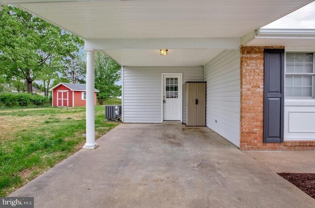 Building Photo - 1420 Knight Ave