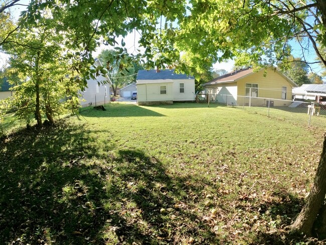 Great Back Yard - 2310 N Rogers Ave