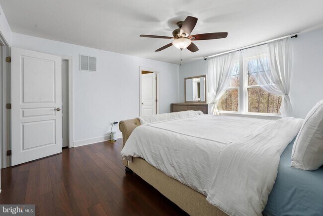 Building Photo - 16729 Shackleford Way