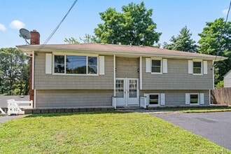 Building Photo - 49 Georgia St