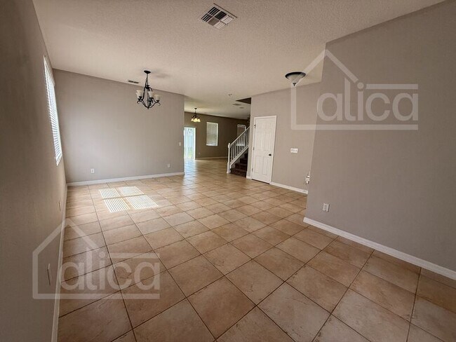 Building Photo - 109 Whispering Pines Way