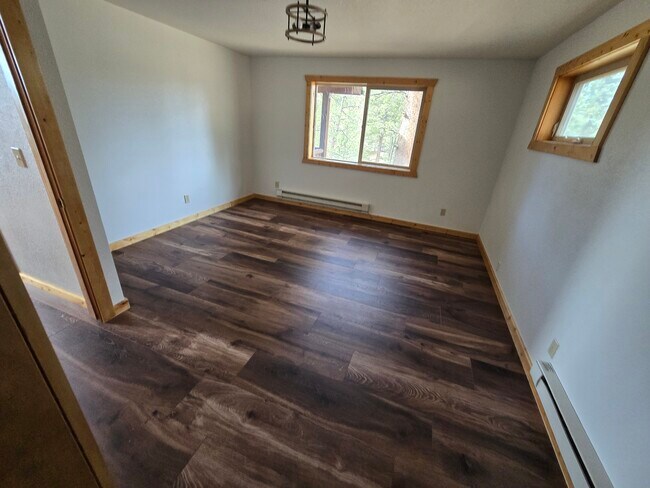 Building Photo - 789 Blackhawk Creek Dr