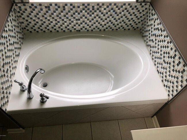 Building Photo - 112 Cherry Bark Ln