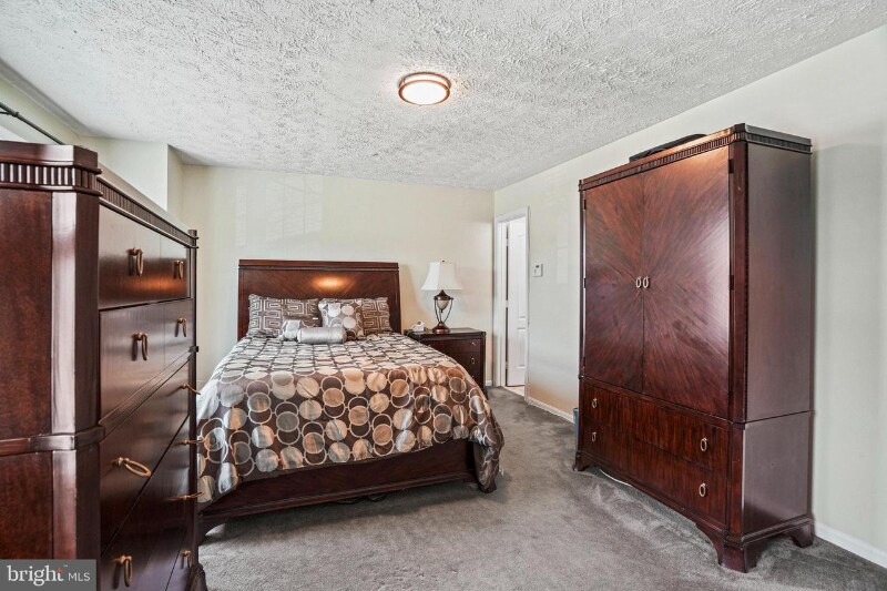 Building Photo - 16151 Brookmead Ct