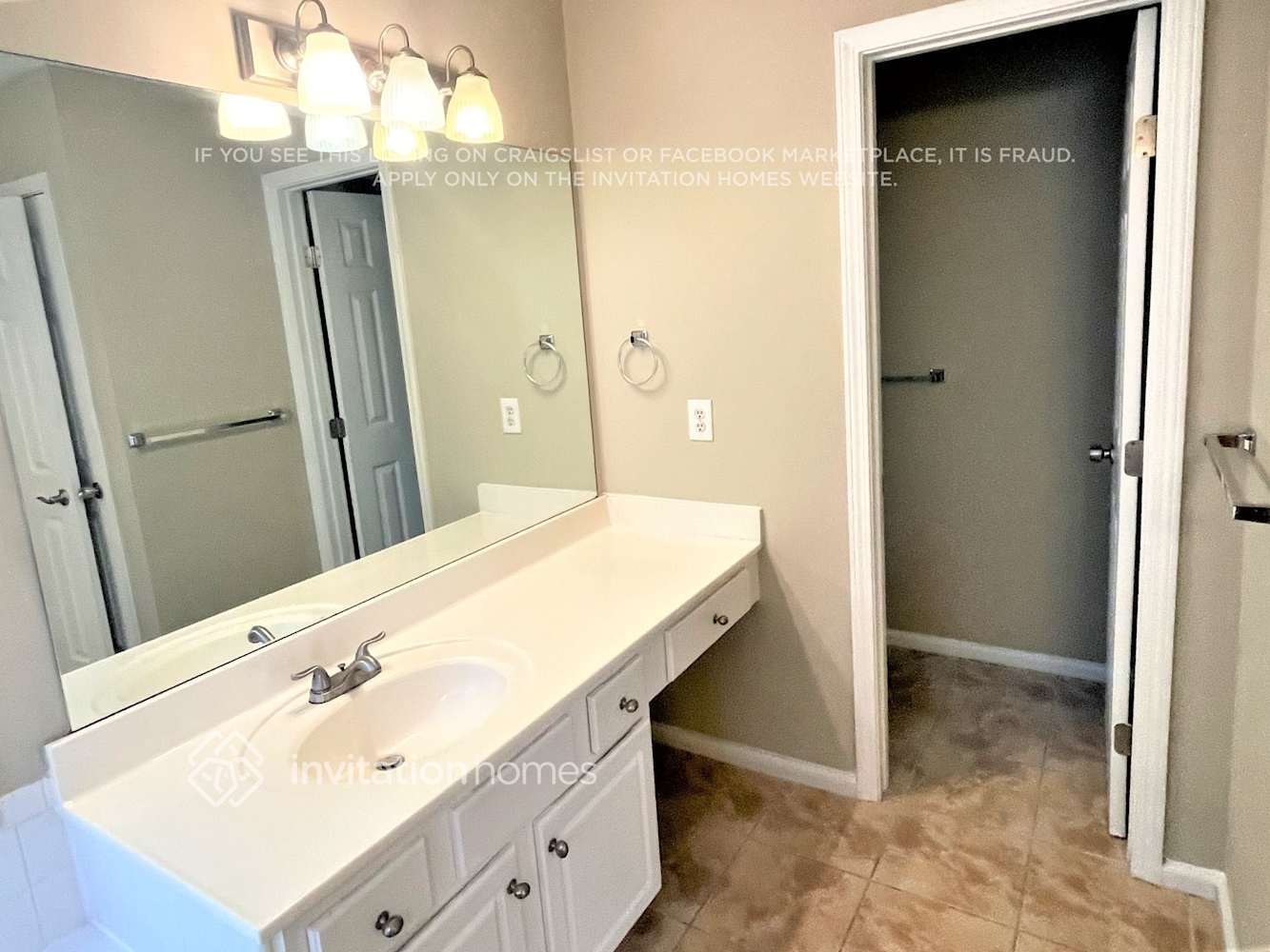 Building Photo - 521 Oak Vista Ct