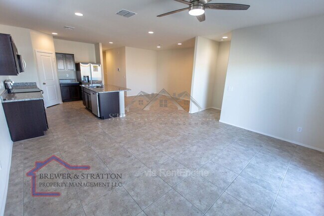 Building Photo - 44498 W Palo Aliso Way