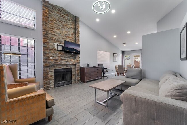 Building Photo - 7076 Gunslinger St