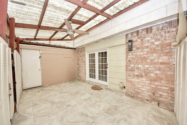 Building Photo - 6710 Biggs Ct