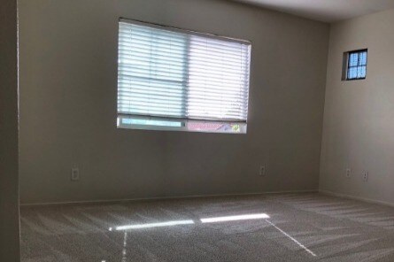 Building Photo - 25794 Iris Ave