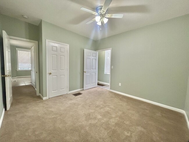 Building Photo - 3062 Kerper Ave