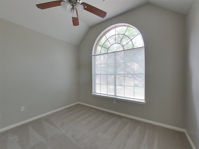 Building Photo - 1702 Glacier Blue Dr