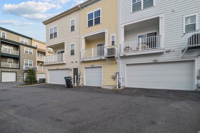 Building Photo - 5302 Masons Ln