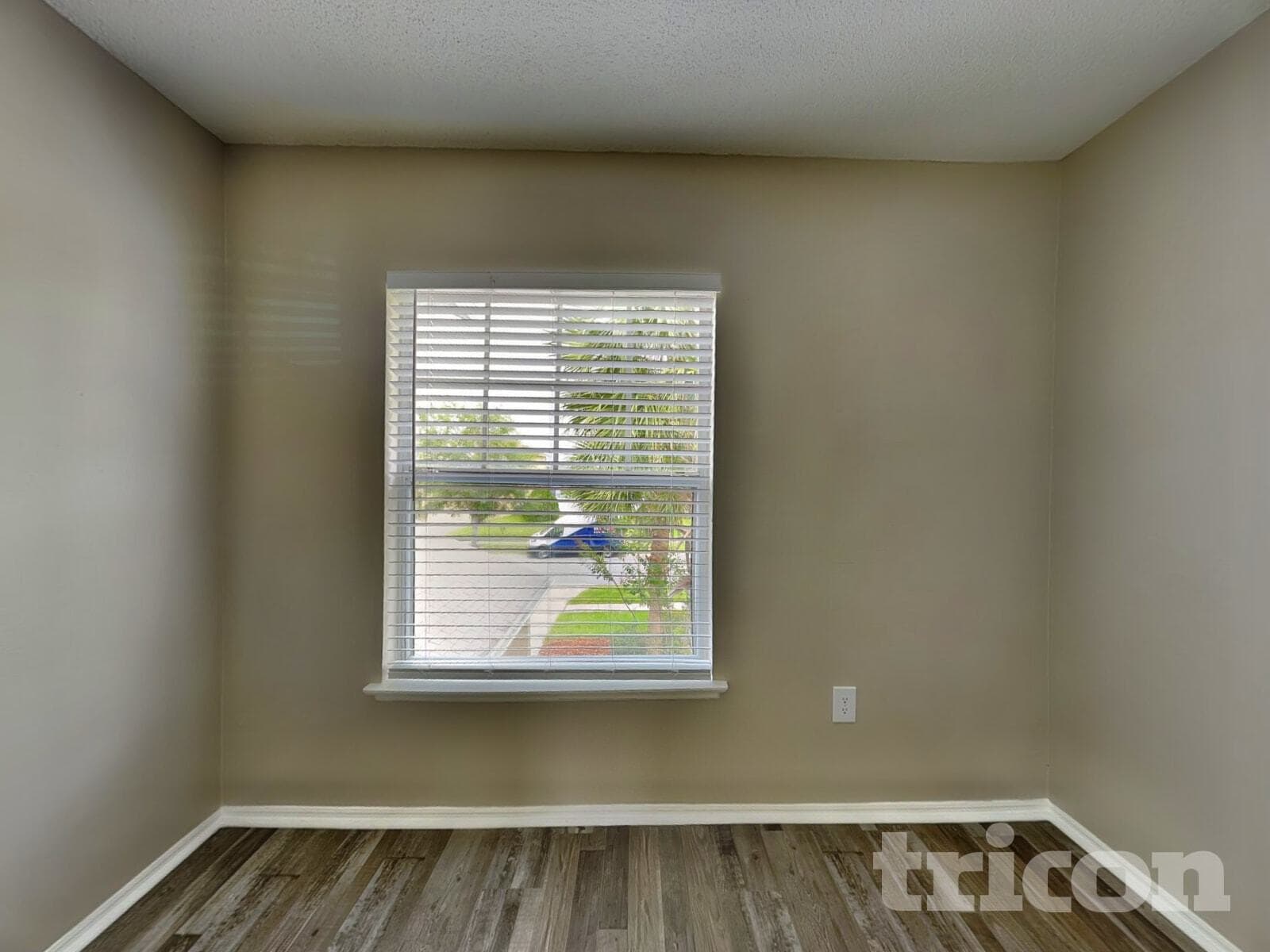 Building Photo - 1708 Meadow Pond Way