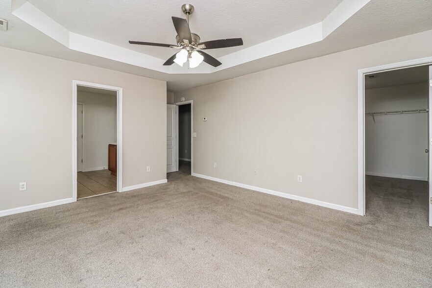 Building Photo - 340 Darbys Run Ct