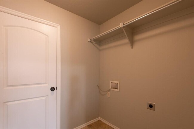 Building Photo - 14358 Redvine Rd