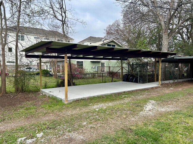 Building Photo - 8510 Vogue Ln