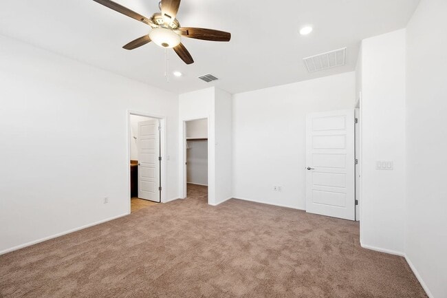 Building Photo - 6330 S Crescent Peak Dr